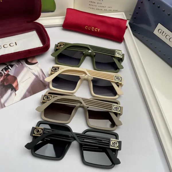 GUCCI(クッチ ) サングラス