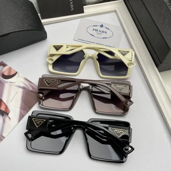 PRADA(プラダ) サングラス