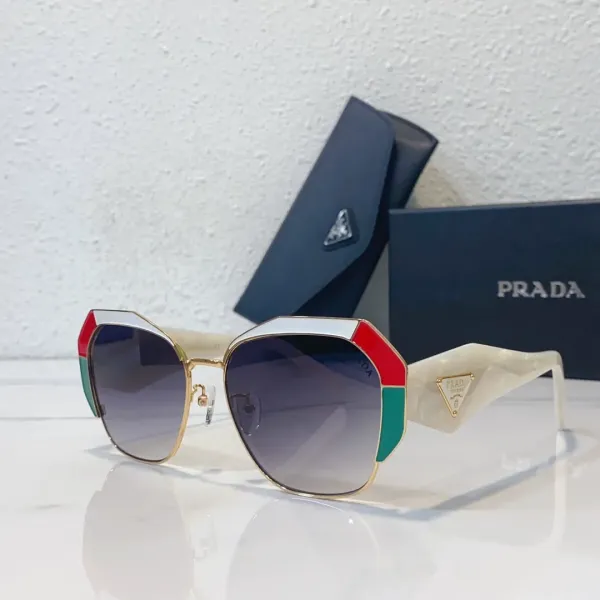 PRADA(プラダ) サングラス