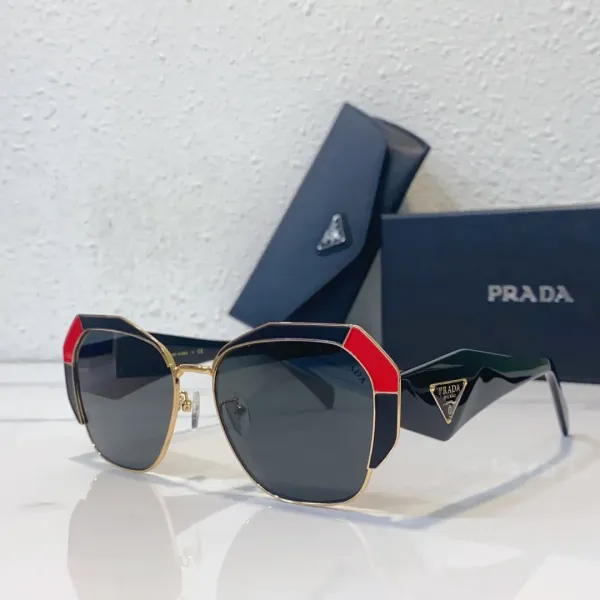 PRADA(プラダ) サングラス