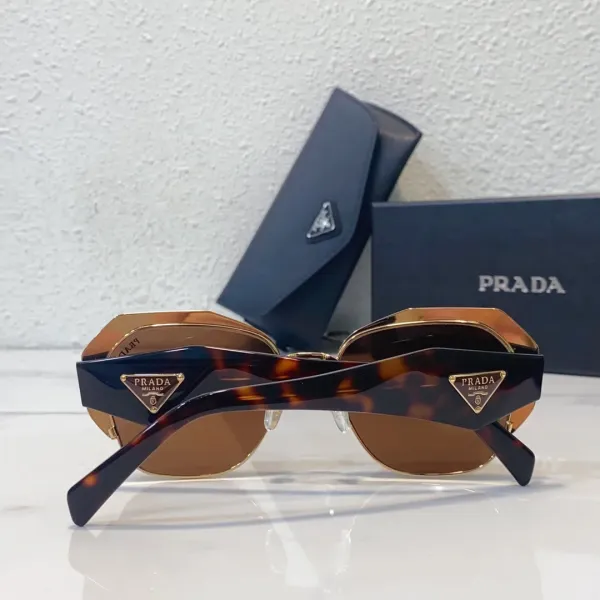 PRADA(プラダ) サングラス