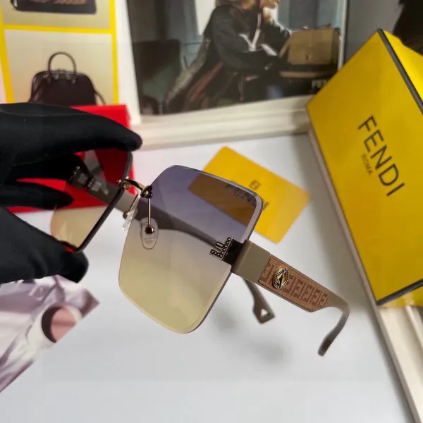 FENDI(フェンディ ) サングラス 24706