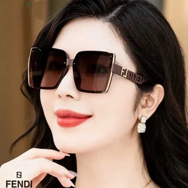 FENDI(フェンディ ) サングラス 24706