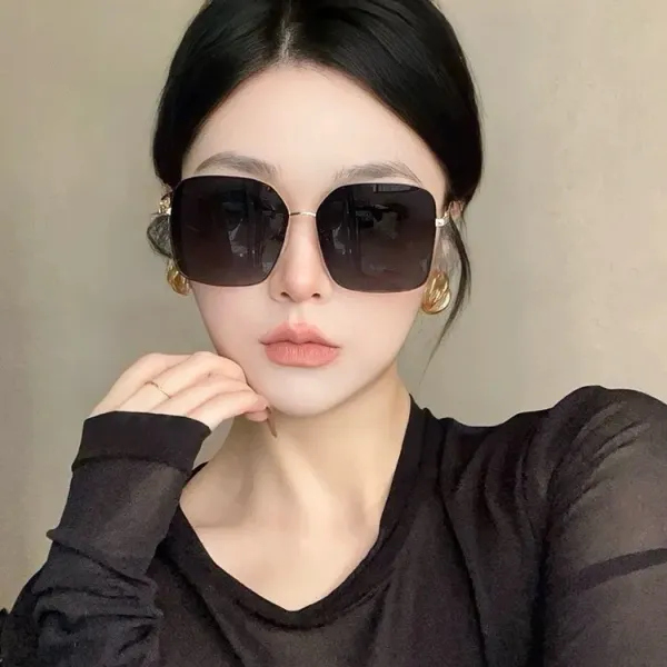 FENDI(フェンディ ) サングラス 24706
