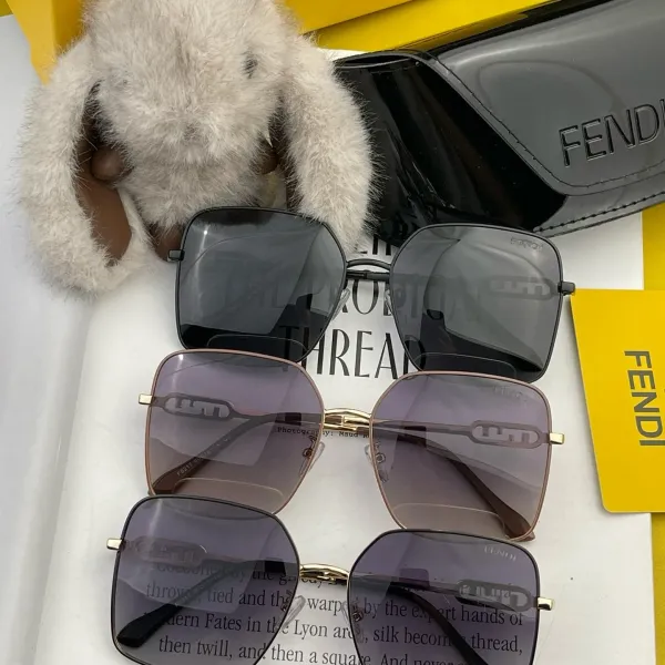 FENDI(フェンディ ) サングラス 24706