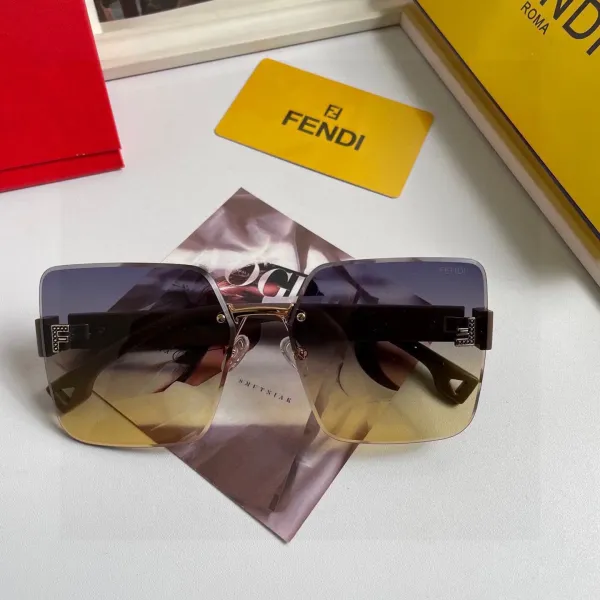 FENDI(フェンディ) サングラス