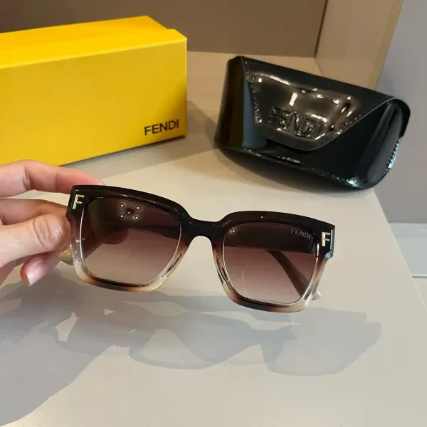 FENDI(フェンディ) サングラス