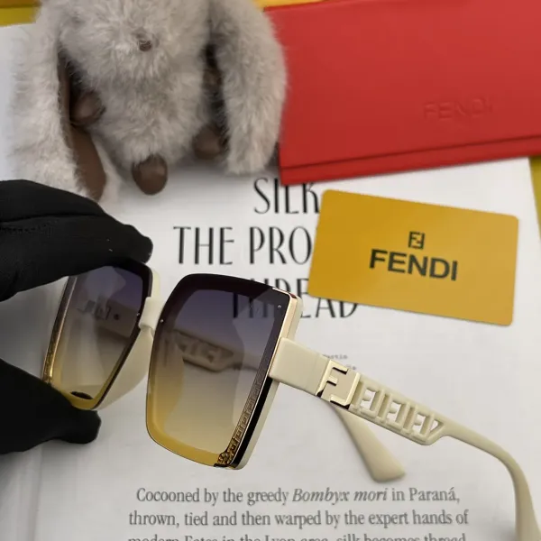 FENDI(フェンディ) サングラス