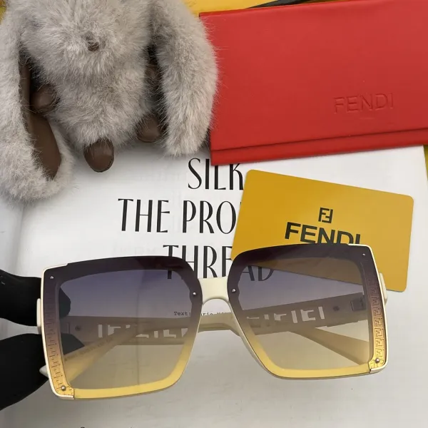 FENDI(フェンディ) サングラス