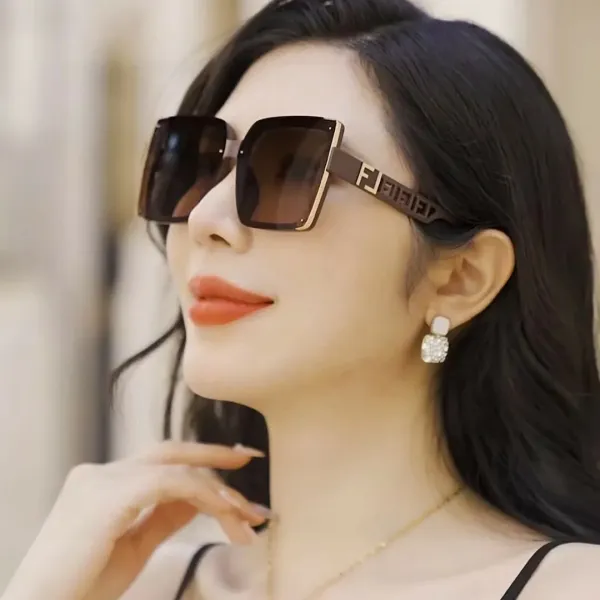 FENDI(フェンディ) サングラス