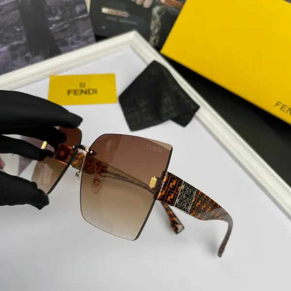 FENDI(フェンディ ) サングラス