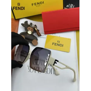 FENDI(フェンディ ) サングラス