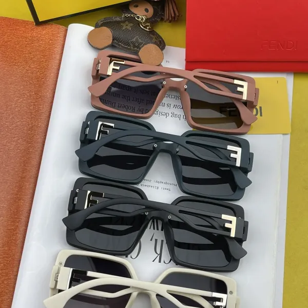 FENDI(フェンディ ) サングラス