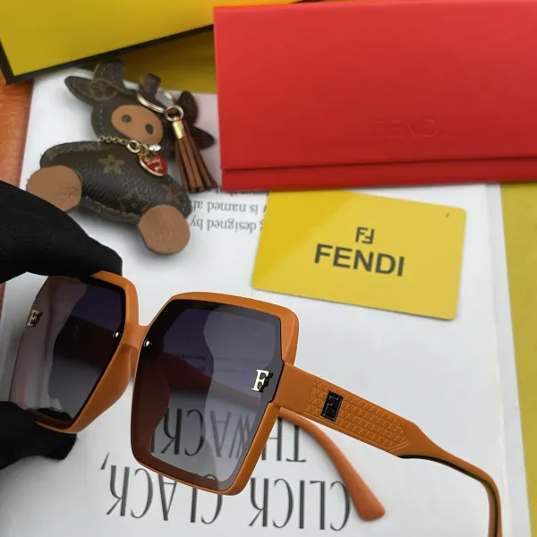FENDI(フェンディ ) サングラス