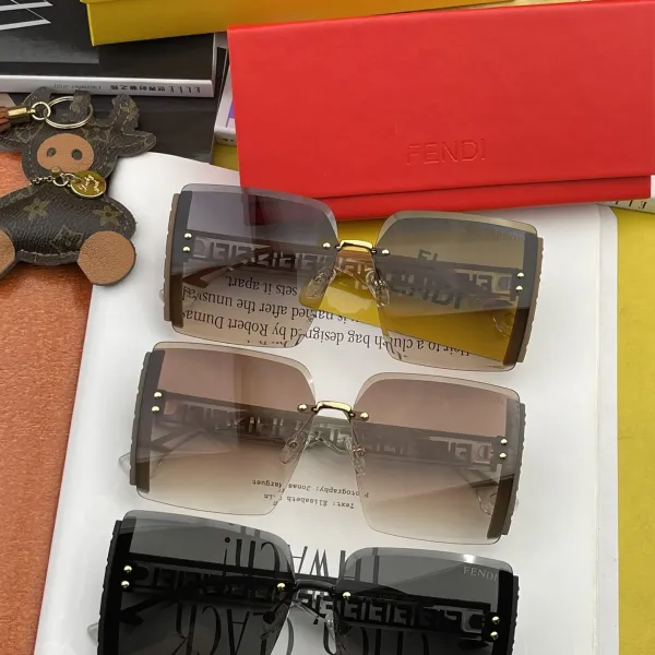 FENDI(フェンディ ) サングラス