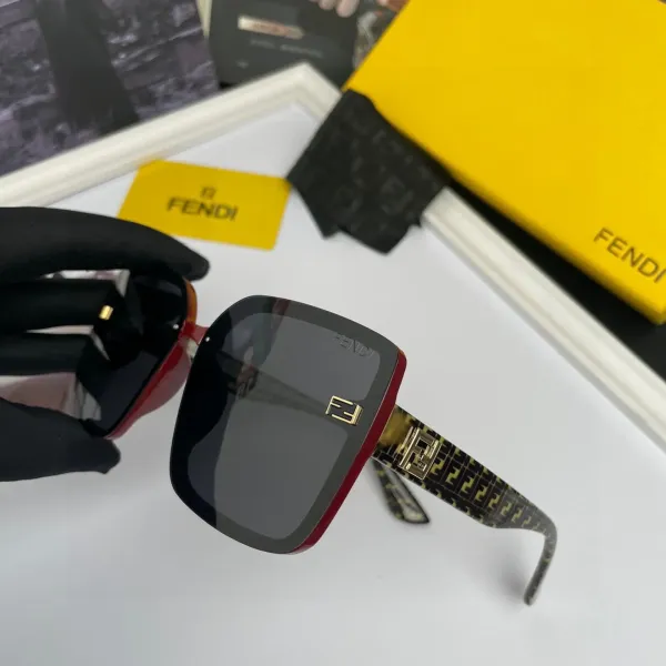 FENDI(フェンディ ) サングラス