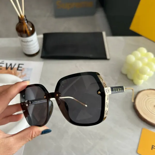 FENDI(フェンディ ) サングラス