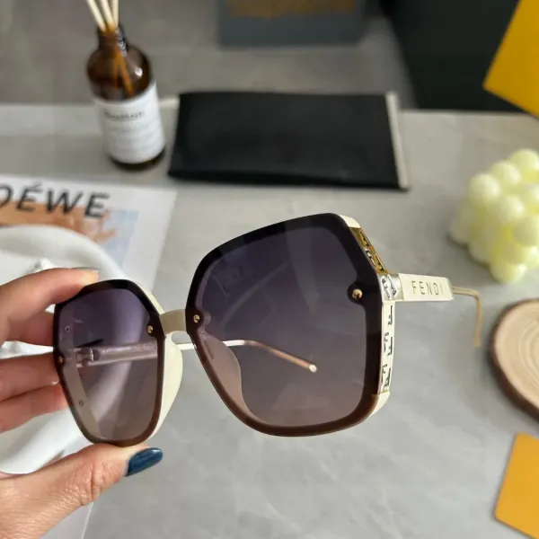 FENDI(フェンディ ) サングラス