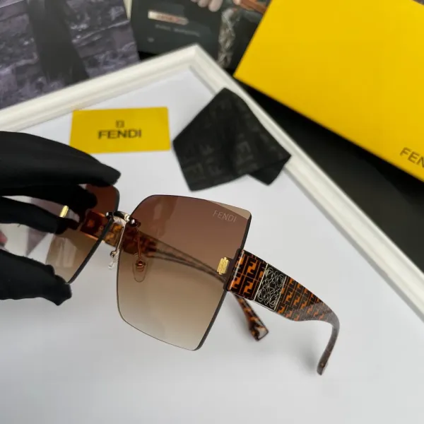 FENDI(フェンディ ) サングラス