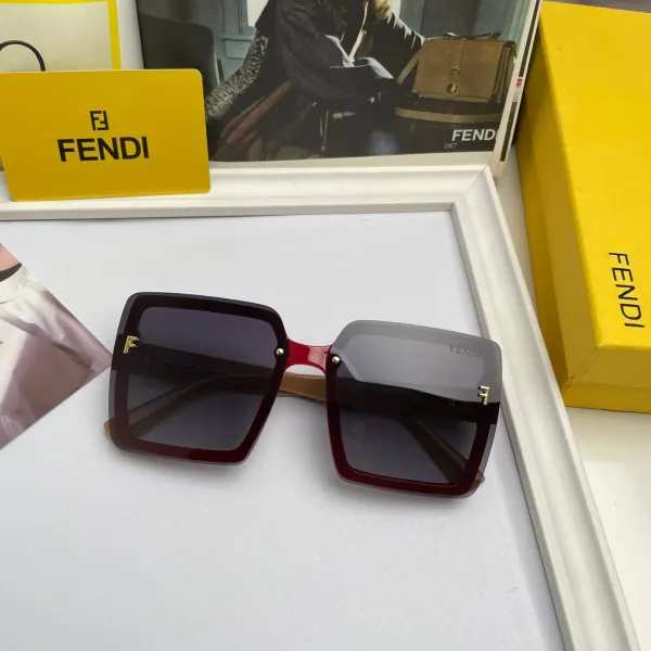 FENDI(フェンディ ) サングラス