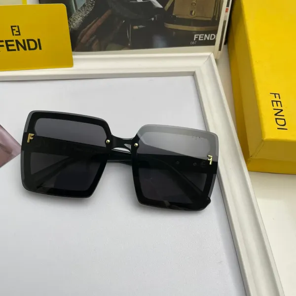 FENDI(フェンディ ) サングラス