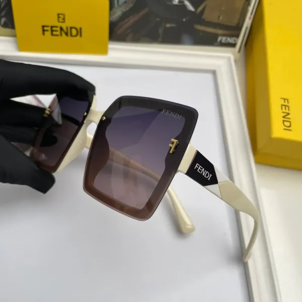FENDI(フェンディ ) サングラス