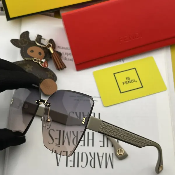 FENDI(フェンディ ) サングラス