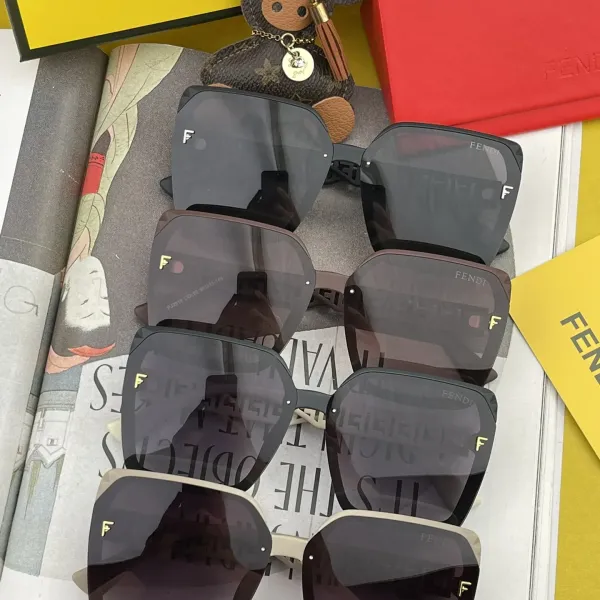 FENDI(  フェンディ ) サングラス