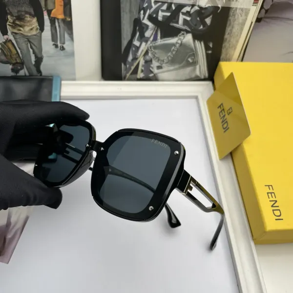FENDI(  フェンディ ) サングラス
