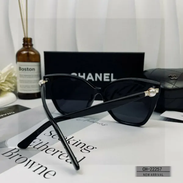 CHANEL( シャネル) サングラス 241012