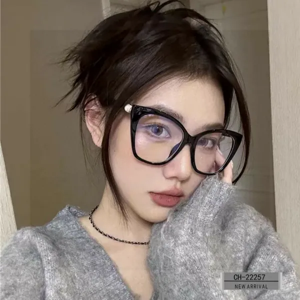 CHANEL( シャネル) サングラス 241012