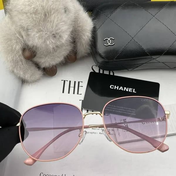 CHANEL( シャネル) サングラス 241012