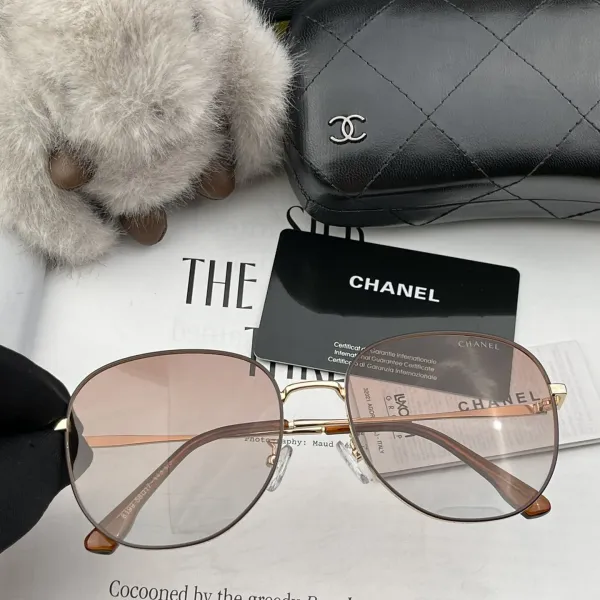 CHANEL( シャネル) サングラス 241012