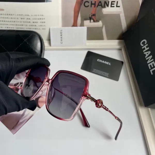 CHANEL( シャネル) サングラス 2475