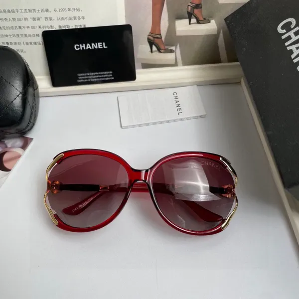 CHANEL( シャネル) サングラス 2475