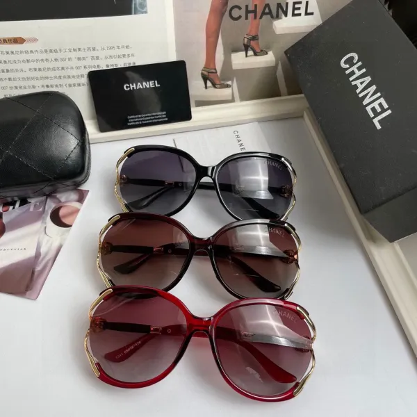 CHANEL( シャネル) サングラス 2475