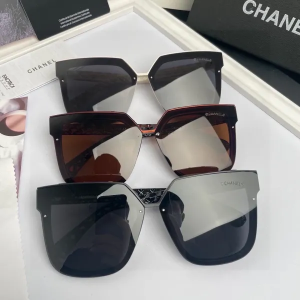 CHANEL( シャネル) サングラス 2475