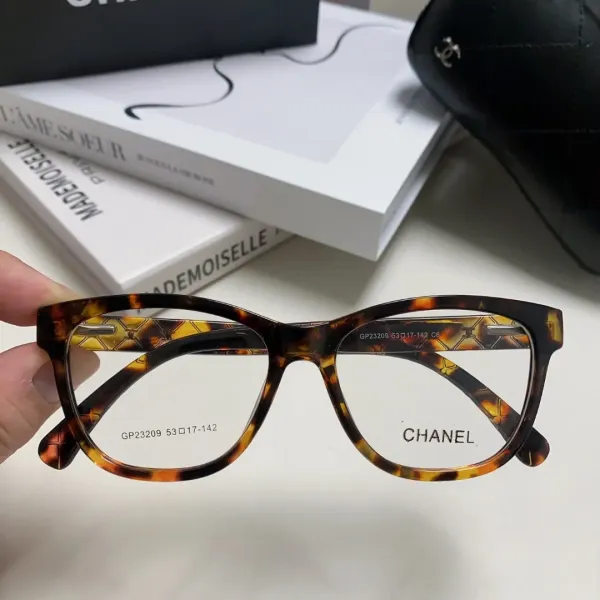 CHANEL( シャネル) サングラス 2475