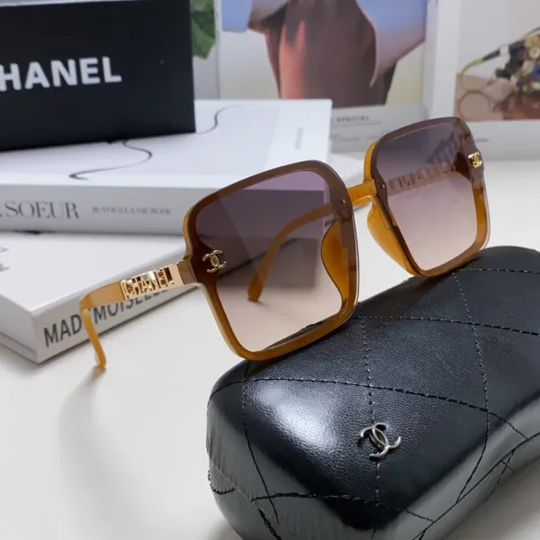 CHANEL( シャネル) サングラス 2475