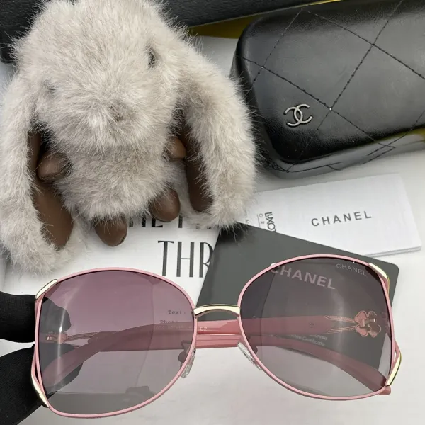 CHANEL( シャネル) サングラス 2475