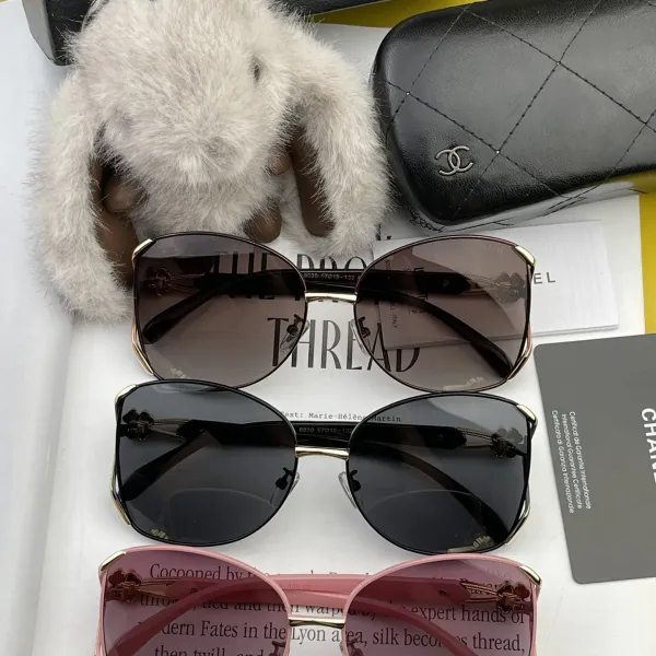 CHANEL( シャネル) サングラス 2475