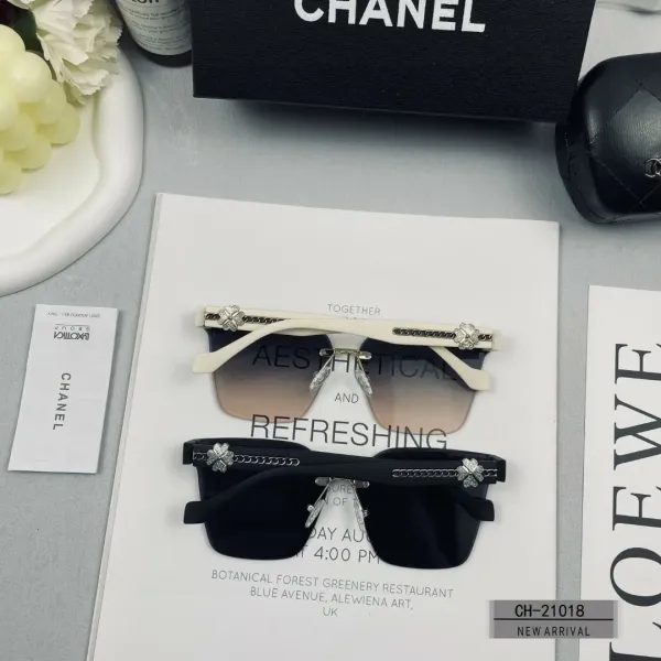 CHANEL( シャネル) サングラス 2475