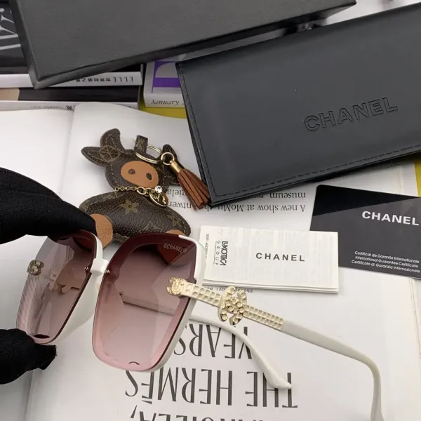 CHANEL( シャネル ) サングラス