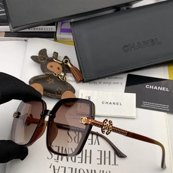 CHANEL( シャネル ) サングラス