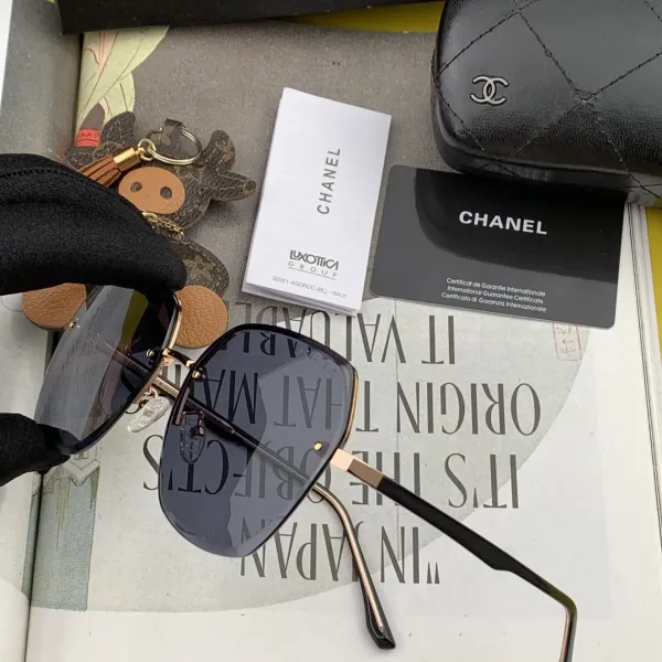 CHANEL (シャネル) サングラス