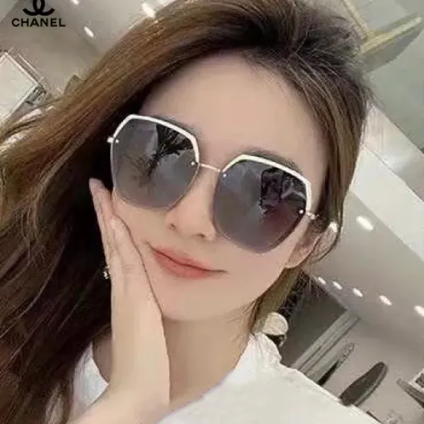 CHANEL (シャネル) サングラス