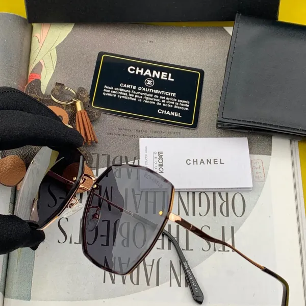 CHANEL (シャネル) サングラス