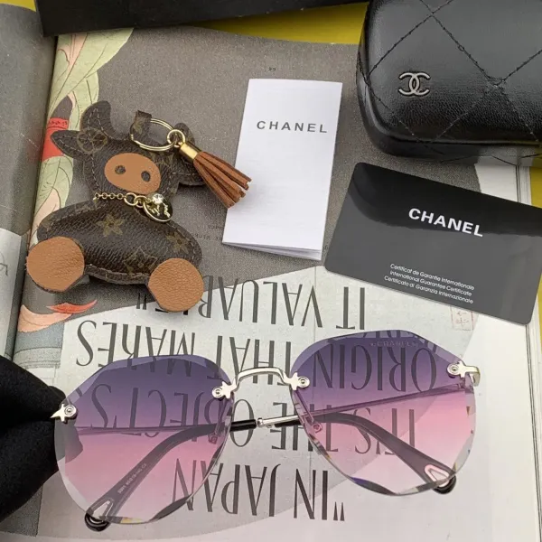 CHANEL (シャネル) サングラス