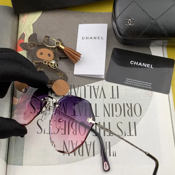 CHANEL (シャネル) サングラス