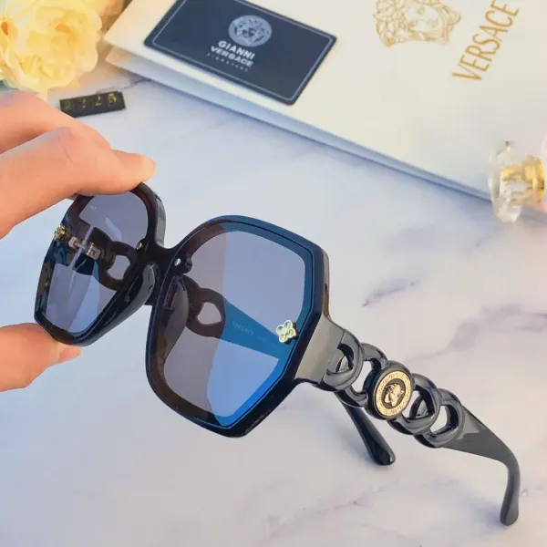 VERSACE(ヴェルサーチ ) サングラス